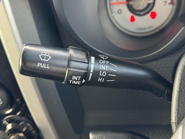 FJクルーザー ベースグレード ROCKKELLY18インチアルミホイール デジタルインナーミラー 純正ナビTV クリアランスソナー バックカメラ Bluetooth接続 サイドステップ ステアリングスイッチ ETC キーレスキー(44枚目)