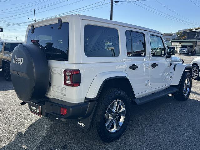 ジープ・ラングラーアンリミテッド サハラ　ＡｐｐｌｅＣａｒＰｌａｙ　ＡＬＰＩＮＥスピーカー　レーダークルーズコントロール　ブラインドスポットモニター　クリアランスソナー　革シート　シートヒーター　フロント・サイド・バックカメラ　ＡＣ１００Ｖ（24枚目）