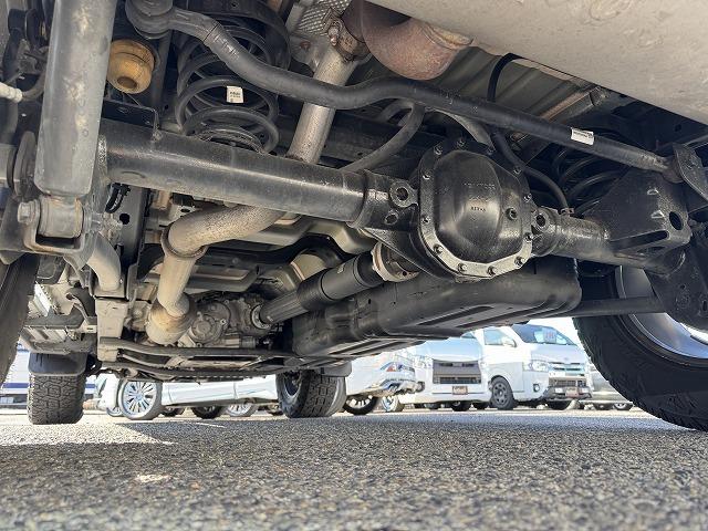 ジープ・ラングラーアンリミテッド サハラ　ＡｐｐｌｅＣａｒＰｌａｙ　ＡＬＰＩＮＥスピーカー　レーダークルーズコントロール　ブラインドスポットモニター　クリアランスソナー　革シート　シートヒーター　フロント・サイド・バックカメラ　ＡＣ１００Ｖ（33枚目）