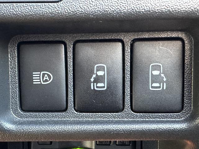 ハイエースバン セーフティセンス ベットキット フルエアロ VALENTIテール FEGGARIボンネットグリル ESSEX16インチアルミ 社外専用ナビTV 両側電動スライド フリップダウンモニター ローダウン(5枚目)