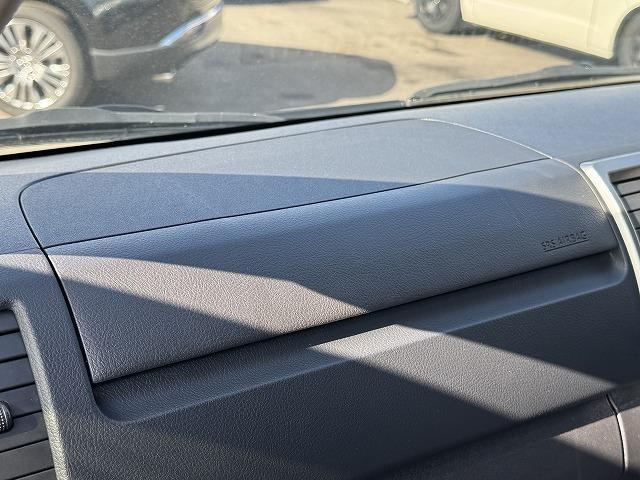 ハイエースバン セーフティセンス ベットキット フルエアロ VALENTIテール FEGGARIボンネットグリル ESSEX16インチアルミ 社外専用ナビTV 両側電動スライド フリップダウンモニター ローダウン(13枚目)