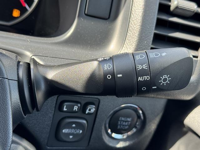 ハイエースバン セーフティセンス ベットキット フルエアロ VALENTIテール FEGGARIボンネットグリル ESSEX16インチアルミ 社外専用ナビTV 両側電動スライド フリップダウンモニター ローダウン(15枚目)