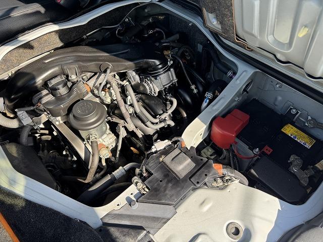 ハイエースバン セーフティセンス ベットキット フルエアロ VALENTIテール FEGGARIボンネットグリル ESSEX16インチアルミ 社外専用ナビTV 両側電動スライド フリップダウンモニター ローダウン(20枚目)