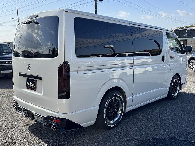 ハイエースバン セーフティセンス ベットキット フルエアロ VALENTIテール FEGGARIボンネットグリル ESSEX16インチアルミ 社外専用ナビTV 両側電動スライド フリップダウンモニター ローダウン(24枚目)