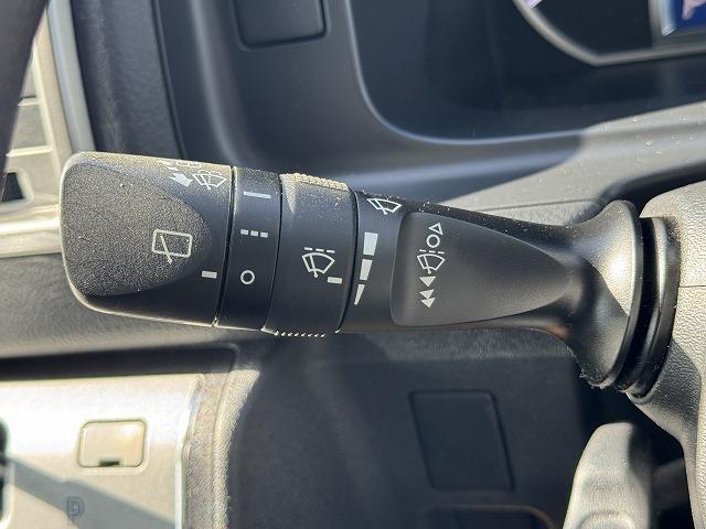 ハイエースバン セーフティセンス ベットキット フルエアロ VALENTIテール FEGGARIボンネットグリル ESSEX16インチアルミ 社外専用ナビTV 両側電動スライド フリップダウンモニター ローダウン(46枚目)