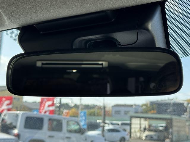 ハイエースバン セーフティセンス ベットキット フルエアロ VALENTIテール FEGGARIボンネットグリル ESSEX16インチアルミ 社外専用ナビTV 両側電動スライド フリップダウンモニター ローダウン(49枚目)