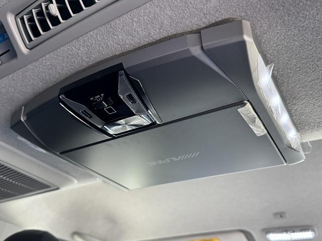 ハイエースバン セーフティセンス ベットキット フルエアロ VALENTIテール FEGGARIボンネットグリル ESSEX16インチアルミ 社外専用ナビTV 両側電動スライド フリップダウンモニター ローダウン(61枚目)
