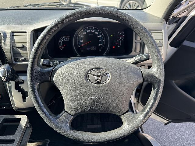 ハイエースバン ロングスーパーGL 社外9型フローティングナビTV ベットキット バックカメラ 両側電動スライドドア AC100V電源 社外テール Wエアバック 社外15インチアルミ HIDヘッド オートライト オートエアコン ETC(12枚目)