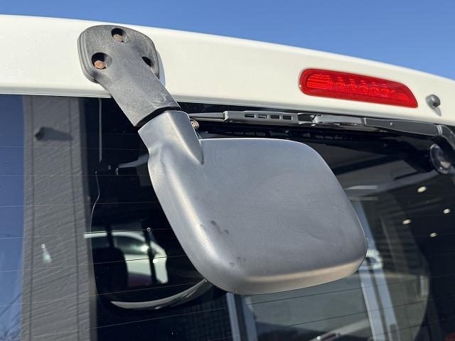 ハイエースバン ロングスーパーGL 社外9型フローティングナビTV ベットキット バックカメラ 両側電動スライドドア AC100V電源 社外テール Wエアバック 社外15インチアルミ HIDヘッド オートライト オートエアコン ETC(39枚目)