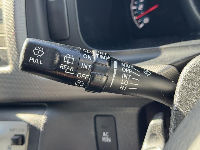 ハイエースバン ロングスーパーGL 社外9型フローティングナビTV ベットキット バックカメラ 両側電動スライドドア AC100V電源 社外テール Wエアバック 社外15インチアルミ HIDヘッド オートライト オートエアコン ETC(49枚目)