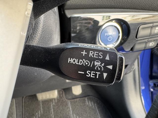 プリウス S トヨタセーフティセンス レーダークルーズコントロール デジタルインナーミラー 純正ナビ LEDヘッド オートマチックハイビーム ステアリングスイッチ スマートキー 純正15インチアルミ ETC(4枚目)