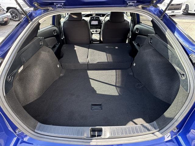 プリウス S トヨタセーフティセンス レーダークルーズコントロール デジタルインナーミラー 純正ナビ LEDヘッド オートマチックハイビーム ステアリングスイッチ スマートキー 純正15インチアルミ ETC(17枚目)