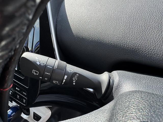 プリウス S トヨタセーフティセンス レーダークルーズコントロール デジタルインナーミラー 純正ナビ LEDヘッド オートマチックハイビーム ステアリングスイッチ スマートキー 純正15インチアルミ ETC(53枚目)