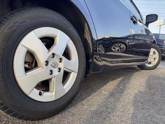 プリウス S 純正ナビTV バックカメラ スマートキー プッシュスタート ヘッドライトレベライザー ETC Bluetooth接続 CD/DVD再生 ステアリングスイッチ 純正15インチアルミ プロジェクターヘッド(19枚目)