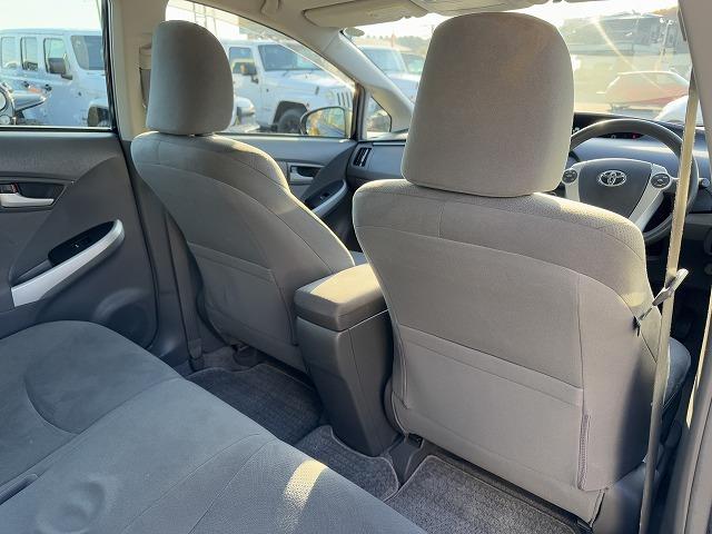 プリウス S 純正ナビTV バックカメラ スマートキー プッシュスタート ヘッドライトレベライザー ETC Bluetooth接続 CD/DVD再生 ステアリングスイッチ 純正15インチアルミ プロジェクターヘッド(38枚目)