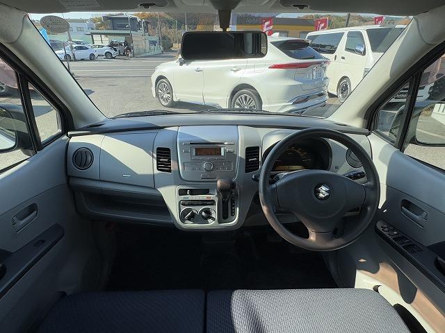 ワゴンR FX 純正オーディオ CD再生 ヘッドライトレベライザー キーレスエントリー ベンチシート UVカット+プライバシーガラス 衝突安全ボディー 盗難防止システム Wエアバック リアワイパー ブレーキアシスト(2枚目)