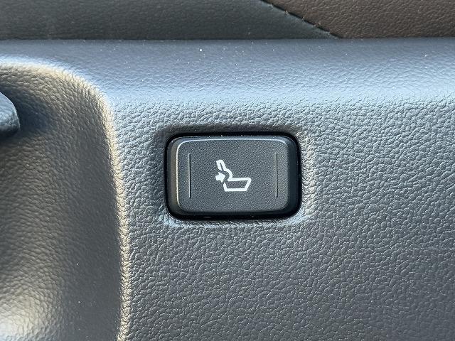 C-HR G モデリスタエアロ 衝突軽減S 9型ナビTV レーダークルーズコントロール クリアランスソナー ブラインドスポットモニター 電動パーキング LEDヘッド オートマチックハイビーム フロント・バックカメラ(61枚目)