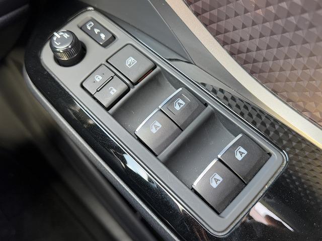 C-HR G モデリスタエアロ 衝突軽減S 9型ナビTV レーダークルーズコントロール クリアランスソナー ブラインドスポットモニター 電動パーキング LEDヘッド オートマチックハイビーム フロント・バックカメラ(63枚目)