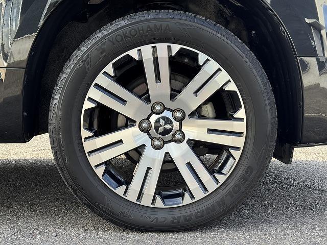 デリカＤ：５ Ｐ　衝突軽減Ｓ　１０．１型ナビＴＶ　電動サイドステップ　７人乗り　全周囲カメラ　両側電動スライド　レーダークルーズコントロール　ブラインドスポットモニター　１００Ｖ電源　シートヒーター　電動リアゲート（32枚目）