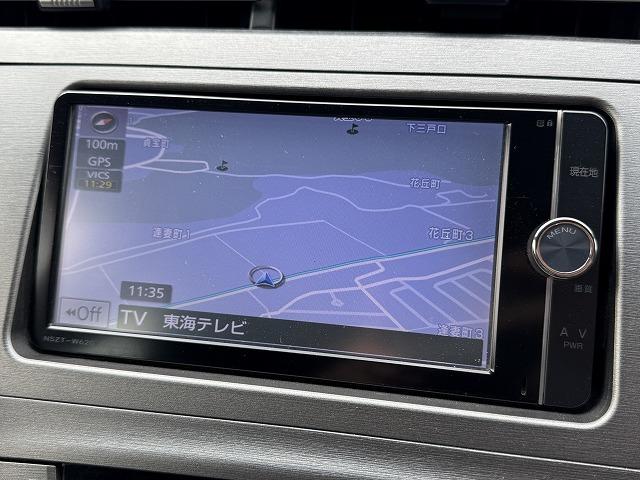 プリウス Ｓ　フリップダウンモニター　純正ＳＤナビＴＶ　ステアリングスイッチ　スマートキー　ＨＩＤヘッド　オートライト　バックカメラ　Ｂｌｕｅｔｏｏｔｈ接続　ＣＤ／ＤＶＤ再生　ＥＴＣ　純正１５インチアルミホイール（42枚目）