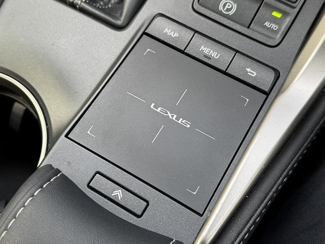 ＮＸ ＮＸ３００　Ｆスポーツ　衝突軽減Ｓ　１０．３型ナビＴＶ　パノラミックビューモニター　３眼ＬＥＤヘッド　レーダークルーズ　ブラインドスポットモニター　クリアランスソナー　電動リアゲート　黒革　シートヒーター・クーラー　ＥＴＣ（55枚目）