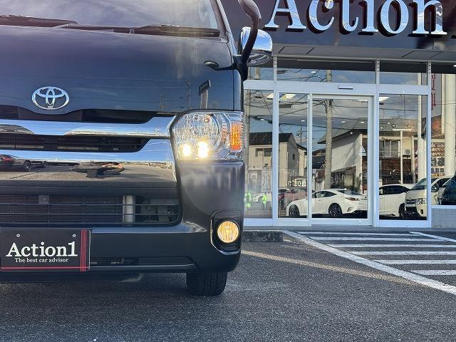 レジアスエースバン スーパーＧＬ　ダークプライム　両側電動スライドドア　ＡＣ１００Ｖ電源　ＬＥＤヘッド　ハーフレザーシート　スマートキー　プッシュスタート　社外テール　ステアリングスイッチ　Ｗエアバック　オートライト　革巻きウッドコンビステアリング（51枚目）