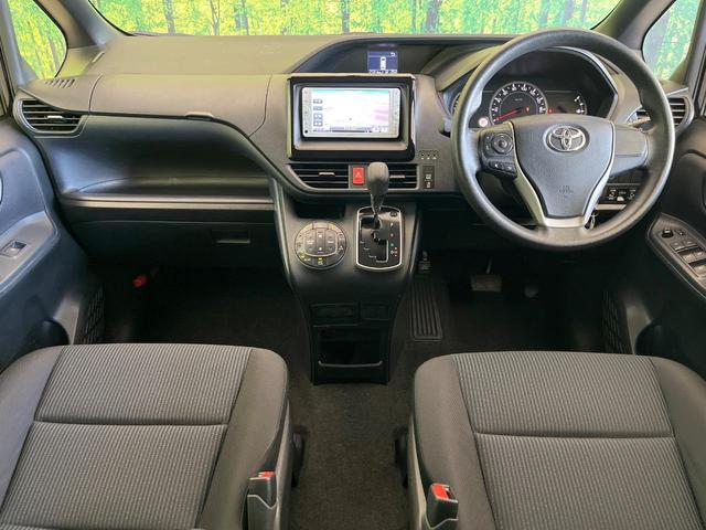 ノア Ｘ　禁煙車　純正ナビ　バックカメラ　両側パワスラ　スマートキー　ＬＥＤヘッドライト　ＥＴＣ　オートライト　オートエアコン　Ｂｌｕｅｔｏｏｔｈ　ＣＤ（2枚目）
