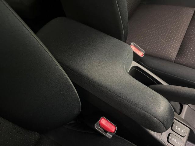 フィットハイブリッド Ｆパッケージ　コンフォートエディション　禁煙車　純正ＳＤナビ　バックカメラ　ＥＴＣ　シートヒーター　スマートキー　Ｂｌｕｔｏｏｔｈ接続　ＨＩＤヘッド　横滑り防止機能　オートエアコン　純正１５インチホイール　オートウィンドウ（48枚目）