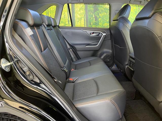 ＲＡＶ４ アドベンチャー　禁煙車　純正９型ＤＡ　バックカメラ　衝突被害軽減システム　フルセグＴＶ　レーダークルーズ　前席シートエアコン　パワーシート　スマートキー　ＬＥＤヘッド　ＥＴＣ２．０　オートハイビーム（9枚目）