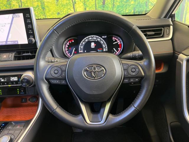 ＲＡＶ４ アドベンチャー　禁煙車　純正９型ＤＡ　バックカメラ　衝突被害軽減システム　フルセグＴＶ　レーダークルーズ　前席シートエアコン　パワーシート　スマートキー　ＬＥＤヘッド　ＥＴＣ２．０　オートハイビーム（11枚目）
