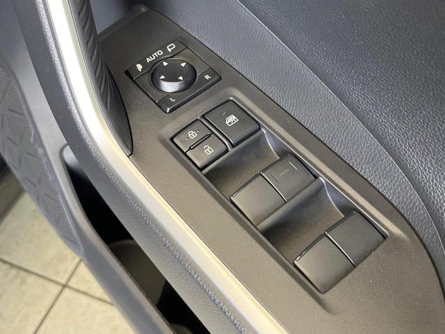 ＲＡＶ４ アドベンチャー　禁煙車　純正９型ＤＡ　バックカメラ　衝突被害軽減システム　フルセグＴＶ　レーダークルーズ　前席シートエアコン　パワーシート　スマートキー　ＬＥＤヘッド　ＥＴＣ２．０　オートハイビーム（33枚目）