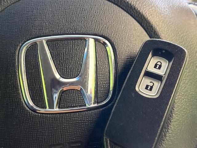 N-WGN G・Lパッケージ 禁煙車 ナビ バックカメラ フルセグTV スマートキー HIDヘッドライト オートエアコン Bluetoothハンズフリー CD DVD再生 盗難防止装置 オートリトラミラー(6枚目)