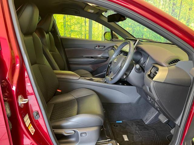Ｃ－ＨＲ Ｇ　禁煙車　純正９型ナビ　バックカメラ　衝突被害軽減システム　レーダークルーズ　ＢＳＭ　フルセグＴＶ　Ｂｌｕｅｔｏｏｔｈ　ドラレコ　コーナーセンサー　スマートキー　ＬＥＤヘッドライト　ＥＴＣ（8枚目）