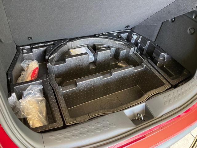Ｃ－ＨＲ Ｇ　禁煙車　純正９型ナビ　バックカメラ　衝突被害軽減システム　レーダークルーズ　ＢＳＭ　フルセグＴＶ　Ｂｌｕｅｔｏｏｔｈ　ドラレコ　コーナーセンサー　スマートキー　ＬＥＤヘッドライト　ＥＴＣ（46枚目）
