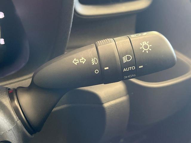 シエンタ Ｚ　禁煙車　純正１０型ＤＡ　全周囲カメラ　両側パワスラ　衝突被害軽減システム　フルセグＴＶ　Ｂｌｕｅｔｏｏｔｈ　ＬＥＤヘッドライト　ＥＴＣ　オートライト　オートエアコン　Ｂｌｕｅｔｏｏｔｈ（28枚目）