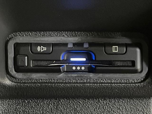 Ｎ－ＢＯＸカスタム ベースグレード　禁煙車　純正９型ナビ　バックカメラ　ＥＴＣ　ドラレコ　レーダークルーズ　衝突被害軽減ブレーキ　ＬＥＤヘッド　スマートキー　電動スライドドア　純正１４インチアルミ　Ｂｌｕｔｏｏｔｈ接続　コーナーセンサー（6枚目）