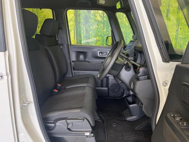 Ｎ－ＢＯＸカスタム ベースグレード　禁煙車　純正９型ナビ　バックカメラ　ＥＴＣ　ドラレコ　レーダークルーズ　衝突被害軽減ブレーキ　ＬＥＤヘッド　スマートキー　電動スライドドア　純正１４インチアルミ　Ｂｌｕｔｏｏｔｈ接続　コーナーセンサー（7枚目）