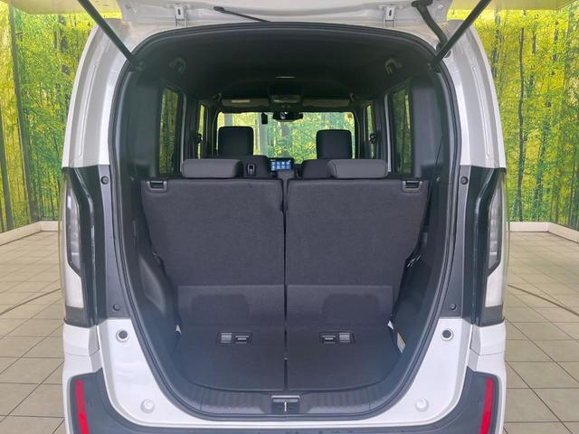 Ｎ－ＢＯＸカスタム ベースグレード　禁煙車　純正９型ナビ　バックカメラ　ＥＴＣ　ドラレコ　レーダークルーズ　衝突被害軽減ブレーキ　ＬＥＤヘッド　スマートキー　電動スライドドア　純正１４インチアルミ　Ｂｌｕｔｏｏｔｈ接続　コーナーセンサー（9枚目）
