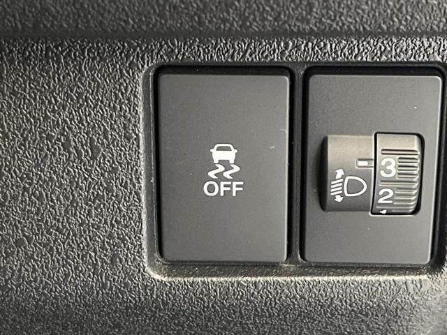 Ｎ－ＢＯＸカスタム ベースグレード　禁煙車　純正９型ナビ　バックカメラ　ＥＴＣ　ドラレコ　レーダークルーズ　衝突被害軽減ブレーキ　ＬＥＤヘッド　スマートキー　電動スライドドア　純正１４インチアルミ　Ｂｌｕｔｏｏｔｈ接続　コーナーセンサー（46枚目）
