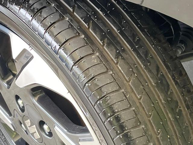 スペーシアカスタム ハイブリッドＸＳターボ　届出済未使用車　純正９型ナビ　全方囲カメラ　衝突被害軽減ブレーキ　ターボ　ＨＵＤ　パドルシフト　両側電動スライドドア　レーダークルーズ　シートヒーター　Ｂｌｕｔｏｏｔｈ接続　純正１５インチアルミ（22枚目）
