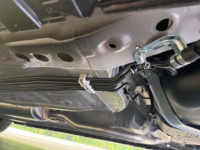 スペーシアカスタム ハイブリッドＸＳターボ　届出済未使用車　純正９型ナビ　全方囲カメラ　衝突被害軽減ブレーキ　ターボ　ＨＵＤ　パドルシフト　両側電動スライドドア　レーダークルーズ　シートヒーター　Ｂｌｕｔｏｏｔｈ接続　純正１５インチアルミ（35枚目）