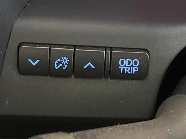 アルファード ２．５Ｓ　禁煙車　サンルーフ　後席モニター　純正９型ナビ　バックカメラ　両側パワスラ　衝突被害軽減システム　レーダークルーズ　フルセグＴＶ　Ｂｌｕｅｔｏｏｔｈ　コーナーセンサー　ＬＥＤヘッドライト　ＥＴＣ（31枚目）