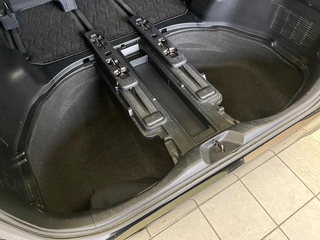 アルファード ２．５Ｓ　禁煙車　サンルーフ　後席モニター　純正９型ナビ　バックカメラ　両側パワスラ　衝突被害軽減システム　レーダークルーズ　フルセグＴＶ　Ｂｌｕｅｔｏｏｔｈ　コーナーセンサー　ＬＥＤヘッドライト　ＥＴＣ（46枚目）