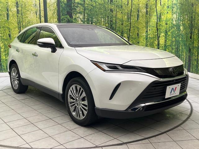 高透明度のガラス皮膜で撥水はもちろん、上質なツヤ・光沢を実現。紫外線や酸性雨から大切な愛車を保護し、色あせ・劣化を防止。「弾スプラッシュコート」、「弾プリミッサコート」からお選びいただけます。