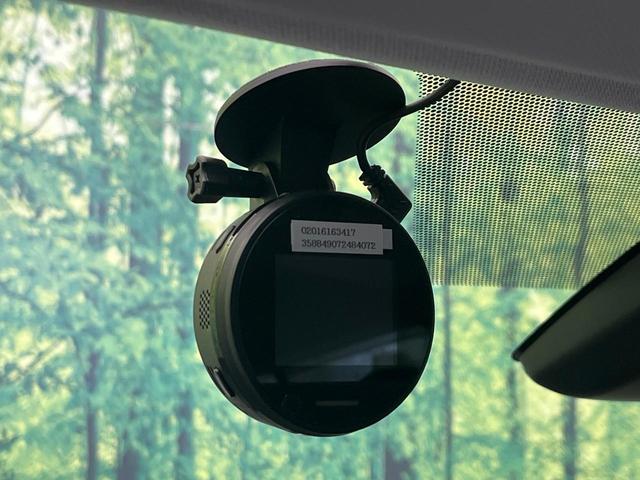 プリウス S 禁煙車 SDナビ バックカメラ ドラレコ ETC アクセサリーコンセント レーダークルーズ セーフティセンス オートハイビーム 車線逸脱警報 スマートキー オートエアコン(5枚目)