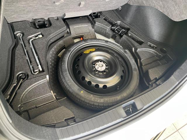 プリウス S 禁煙車 SDナビ バックカメラ ドラレコ ETC アクセサリーコンセント レーダークルーズ セーフティセンス オートハイビーム 車線逸脱警報 スマートキー オートエアコン(32枚目)