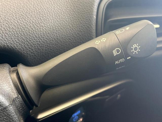 プリウス S 禁煙車 SDナビ バックカメラ ドラレコ ETC アクセサリーコンセント レーダークルーズ セーフティセンス オートハイビーム 車線逸脱警報 スマートキー オートエアコン(48枚目)