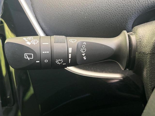 プリウス S 禁煙車 SDナビ バックカメラ ドラレコ ETC アクセサリーコンセント レーダークルーズ セーフティセンス オートハイビーム 車線逸脱警報 スマートキー オートエアコン(49枚目)