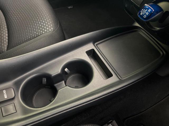 プリウス S 禁煙車 SDナビ バックカメラ ドラレコ ETC アクセサリーコンセント レーダークルーズ セーフティセンス オートハイビーム 車線逸脱警報 スマートキー オートエアコン(54枚目)