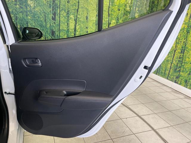 アクア X 禁煙 純正ディスプレイ ナビ機能付 バックカメラ セーフティセンス レーダークルーズ コーナーセンサー AC100V電源 スマートキー LEDヘッド ETC オートハイビーム オートライト オートエア(35枚目)